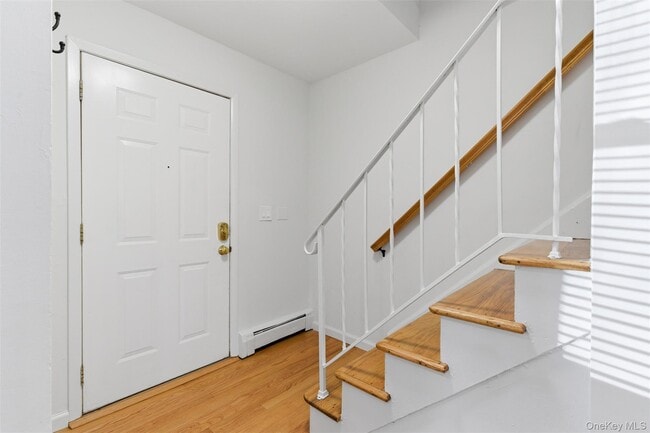 41 Potters Ln in Huntington, NY - Building Photo - Building Photo