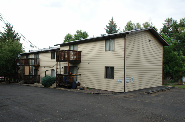 5805 Secrest Dr in Arvada, CO - Foto de edificio - Building Photo