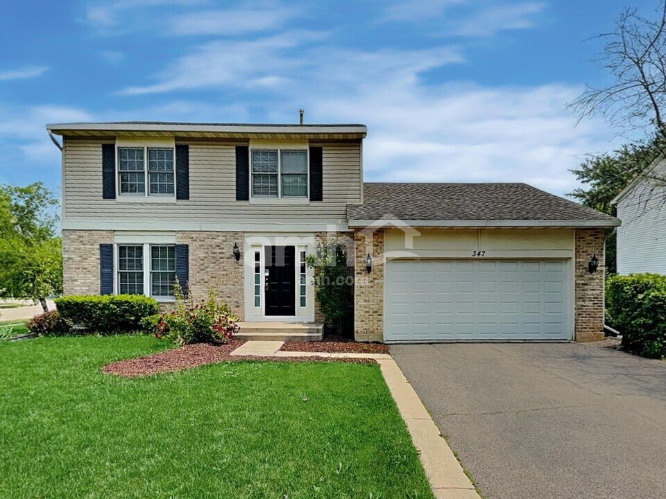 347 Sierra Trail in Cary, IL - Building Photo