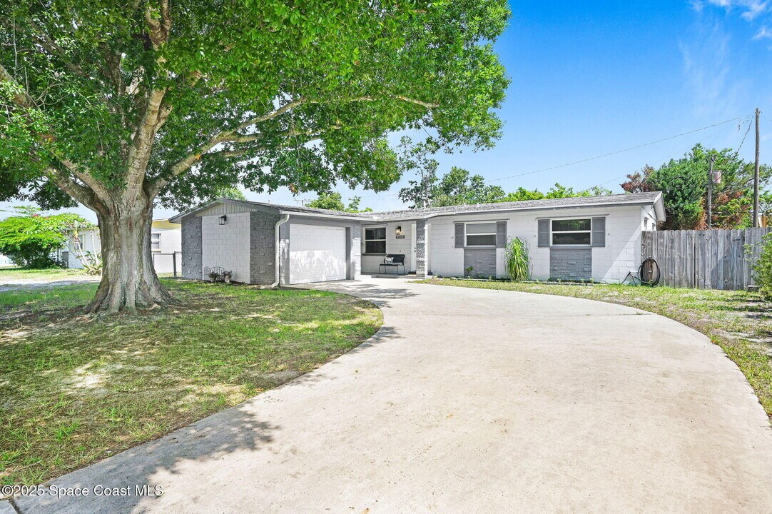 1028 Coronado Dr in Rockledge, FL - Building Photo