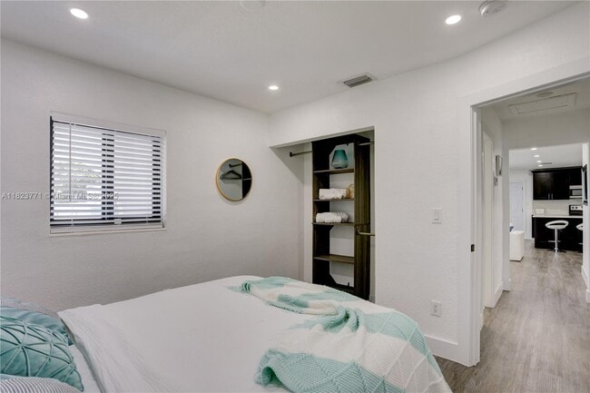 3517 NW 179th St in Miami Gardens, FL - Foto de edificio - Building Photo