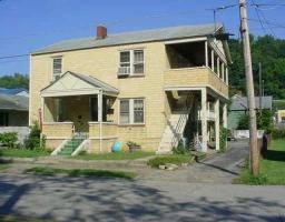 1821 Pennsylvania Ave in Charleston, WV - Building Photo