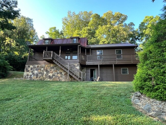 property at 3210 Alton Dr