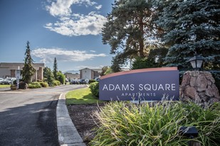 Adams Square Apartamentos