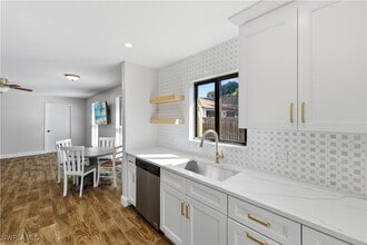 27731 Arroyal Rd in Bonita Springs, FL - Building Photo - Building Photo