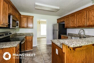 1151 Paiute Ct in Dacula, GA - Foto de edificio - Building Photo