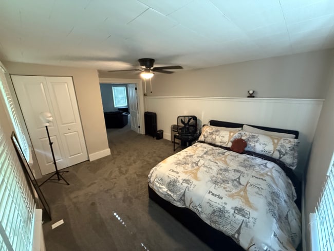 28 E Schaaf Rd