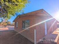 1605 N Belvedere Ave in Tucson, AZ - Building Photo - Building Photo