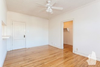 1050 W George St in Chicago, IL - Building Photo - Building Photo