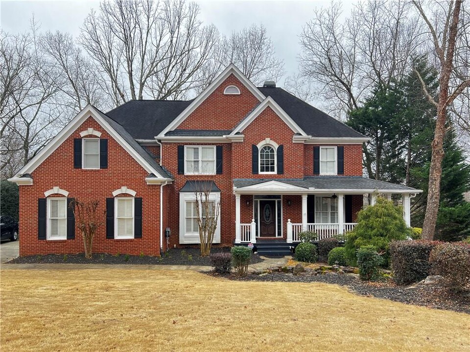 1920 Woods River Ln in Duluth, GA - Building Photo
