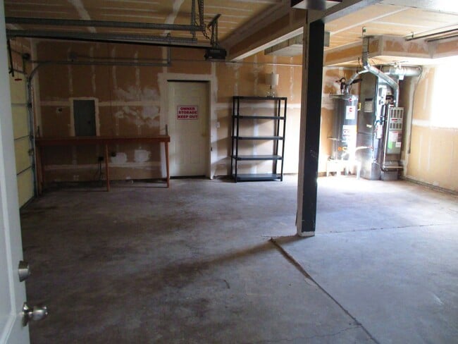 330-332 East Bay Drive Northeast in Olympia, WA - Building Photo - Building Photo