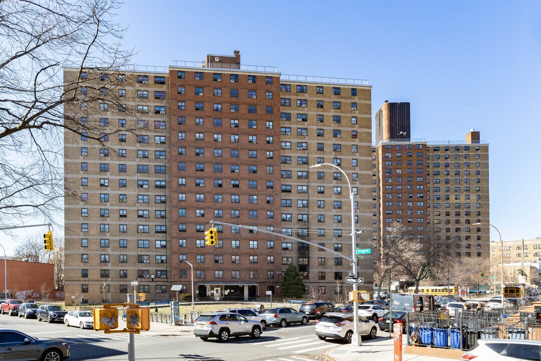 Roosevelt Houses I, Building VI in Brooklyn, NY - Building Photo