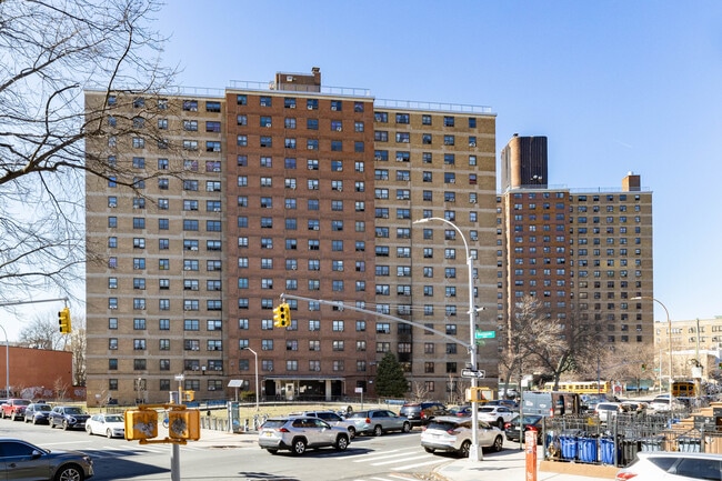 Roosevelt Houses I, Building VI