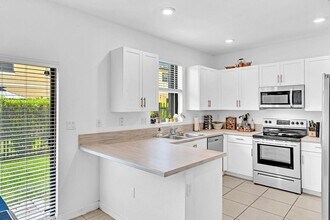 4668 Banker Terrace in Davie, FL - Building Photo - Building Photo