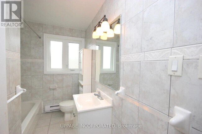 376 Tremblay Rd in Ottawa, ON - Building Photo - Building Photo