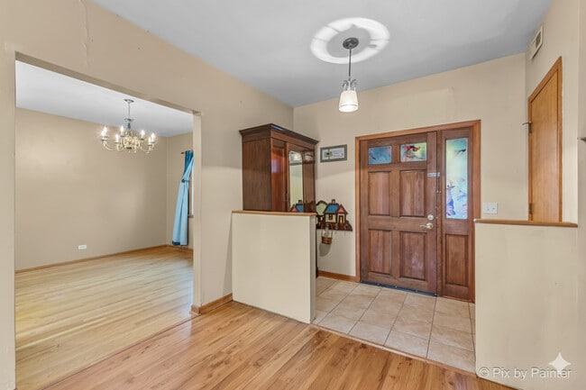 31 W Harrison Rd in Lombard, IL - Building Photo - Building Photo