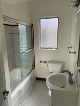 1111 S Shenandoah St in Los Angeles, CA - Foto de edificio - Building Photo