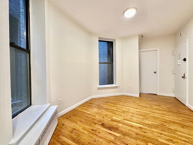 953 Amsterdam Ave in New York, NY - Foto de edificio - Building Photo