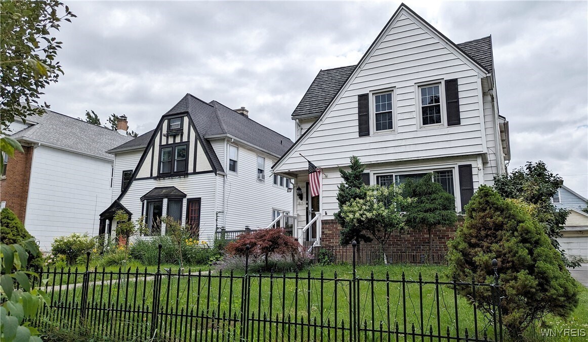 81 Knox Ave in Buffalo, NY - Building Photo
