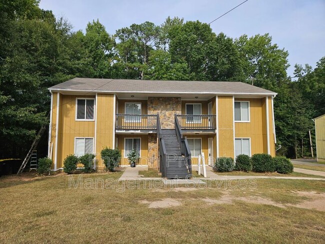 74 Clay St in Fairburn, GA - Building Photo - Building Photo