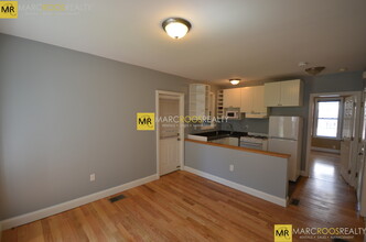 12 Cheever Ct, Unit #1 in Boston, MA - Building Photo - Building Photo