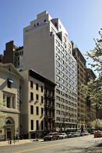 45 E 72nd St in New York, NY - Building Photo - Building Photo