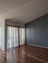 902 Camino Real, Unit 201 in Redondo Beach, CA - Building Photo - Building Photo
