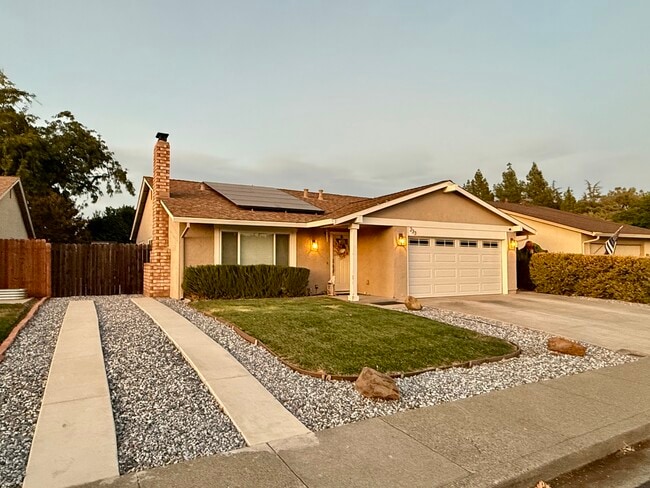 233 Randall Ave