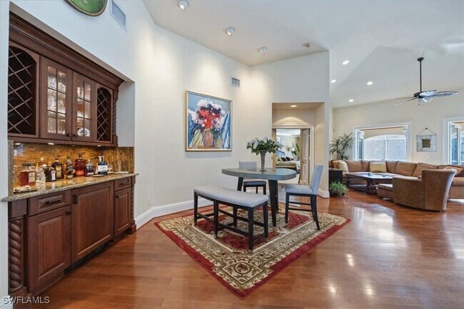600 Portside Dr in Naples, FL - Building Photo - Building Photo