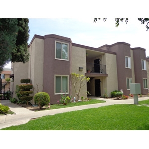 Highland Manor in Santa Ana, CA - Foto de edificio - Building Photo