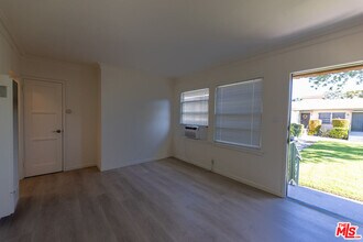 1940 S Robertson Blvd in Los Angeles, CA - Building Photo - Building Photo