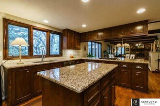 845 Hidden Hills Dr in Bellevue, NE - Building Photo - Building Photo