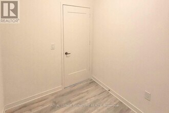 121 Lower Sherbourne St in Toronto, ON - Building Photo - Building Photo