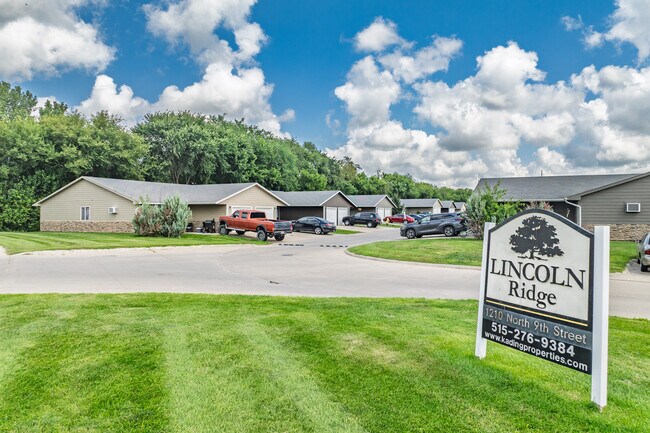 Lincoln Ridge in Indianola, IA - Building Photo - Building Photo