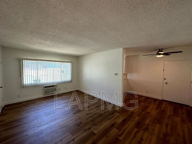 property at 233 N Hollywood Way