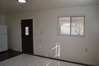 17000 S Mountain Rd in Santa Paula, CA - Foto de edificio - Building Photo