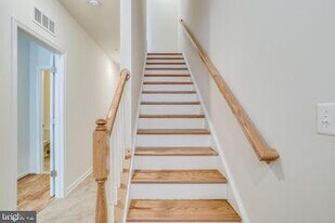 612 Totten Pl NE in Washington, DC - Building Photo