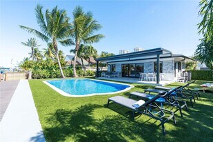 309 S Riverside Dr in Pompano Beach, FL - Building Photo