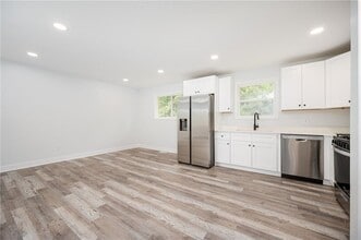 3801 Hogan Rd SW in Atlanta, GA - Building Photo - Building Photo