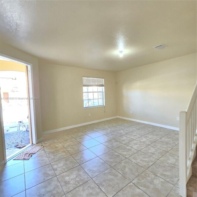 9051 SW 227th St in Cutler Bay, FL - Building Photo - Building Photo