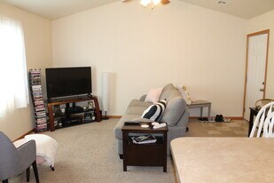 1021 Vattier St, Unit 103