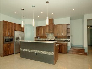 306 Franklin Blvd in Austin, TX - Building Photo - Building Photo