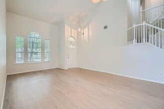2608 Dryden St in Austin, TX - Building Photo - Building Photo