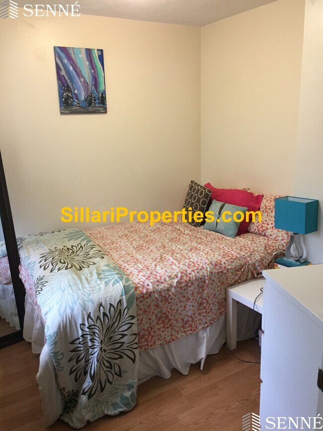 3 Holland St, Unit 4