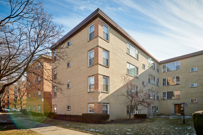 2621 W Fitch Ave in Chicago, IL - Building Photo - Building Photo