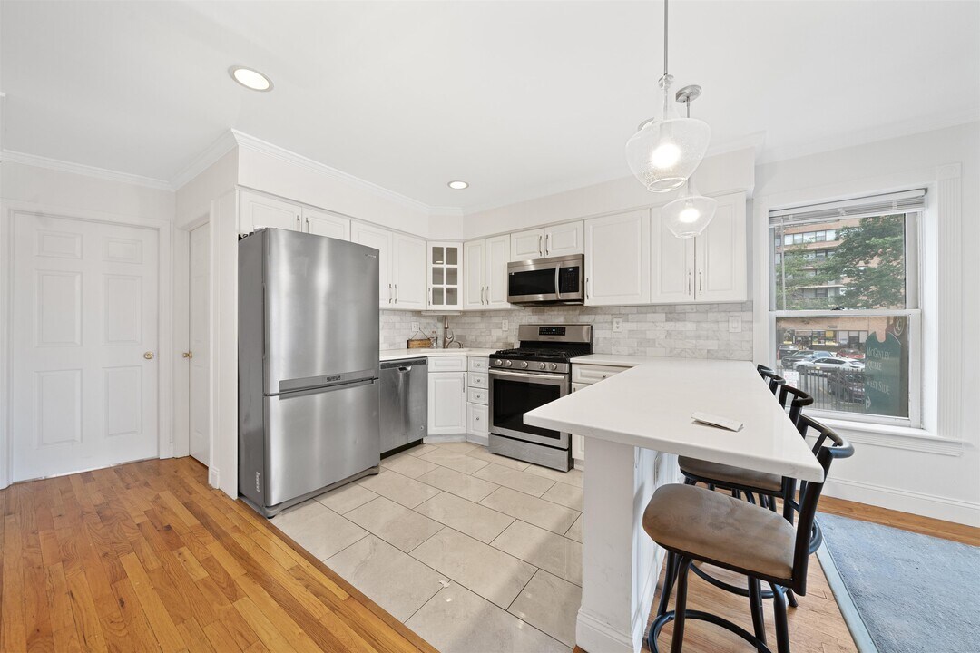 2 Mercer St in Jersey City, NJ - Building Photo