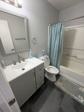 220 Elm St in Clemson, SC - Foto de edificio - Building Photo