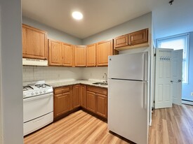 93 Franklin St, Unit 2R in Jersey City, NJ - Building Photo