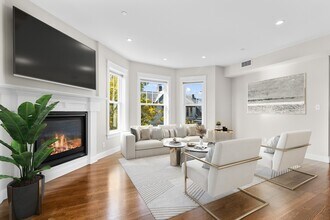 22 Chickatawbut St in Boston, MA - Building Photo - Building Photo