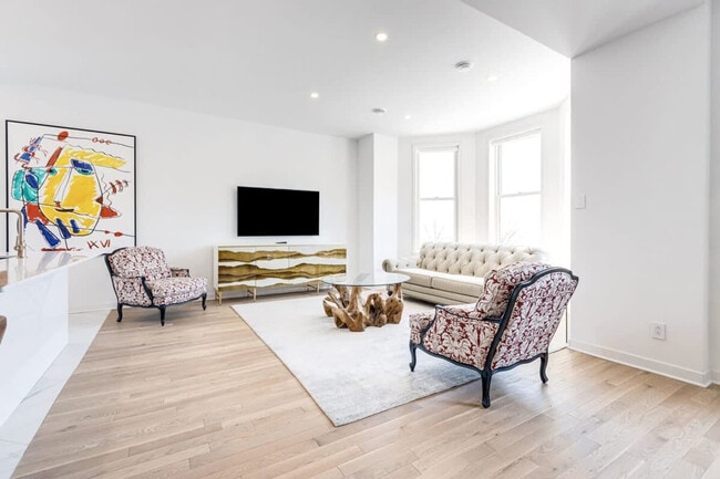 403 Avenue du Mont-Royal O, Unit SI FL2-ID1264142P